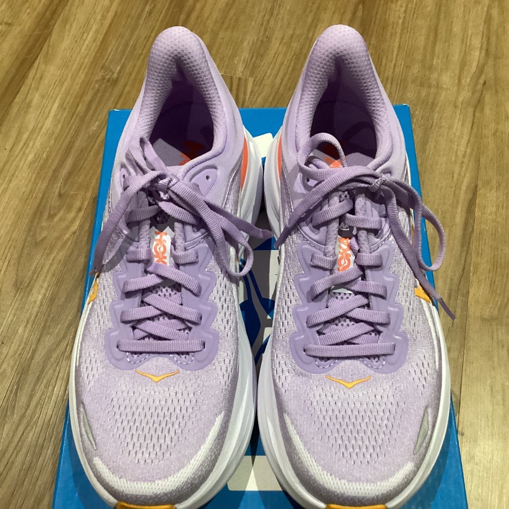 Hoka One One Bondi 9  No. 1162012 Size 8.5 BNIB